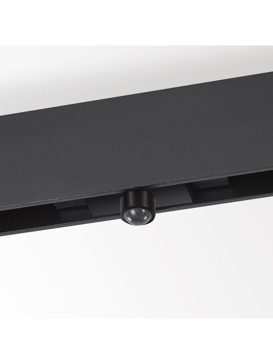 M - WIRELESS PRESENCE AND DAYLIGHT SENSOR