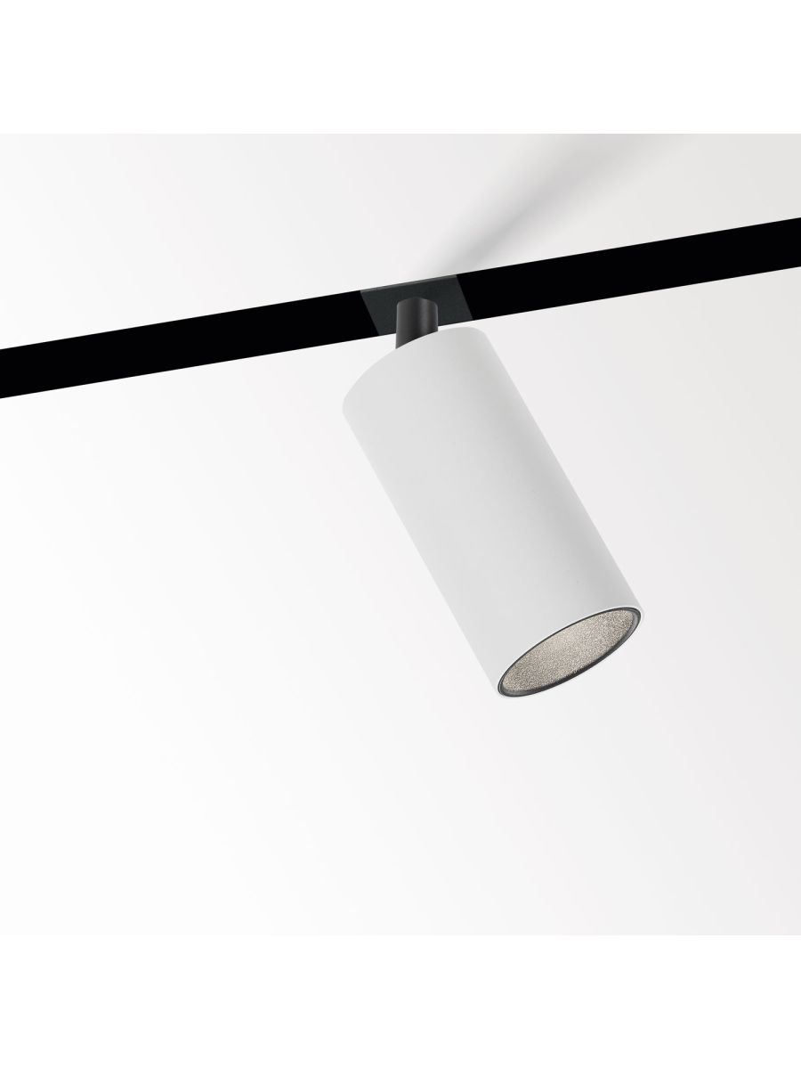 M52 - SPY 66 TW 96518 DIM5 W