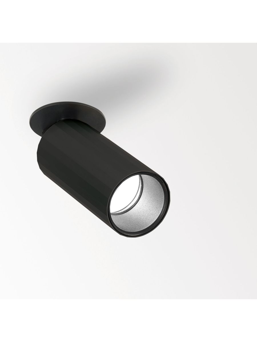 HEDRA CLIP SPOTS APPARENT